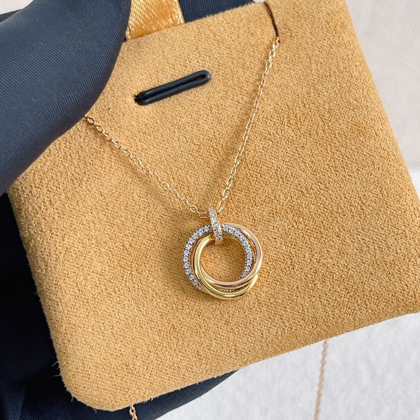 [Love Lucky]TRINITY NECKLACE SILVER GOLD PINK GOLD DIAMONDS