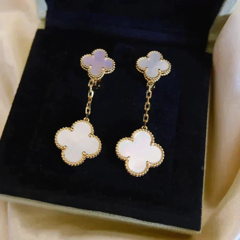 [Love Lucky]CLOVER 2 MOTIF WHITE MOP EARRINGS
