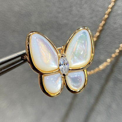 [Love Lucky]BUTTERFLY MOP DIAMOND NECKLACE