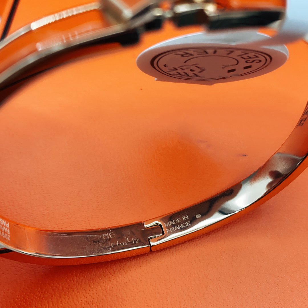 [Love Lucky]CLASSIC HM CLIC RED 8MM ENAMEL BRACELET