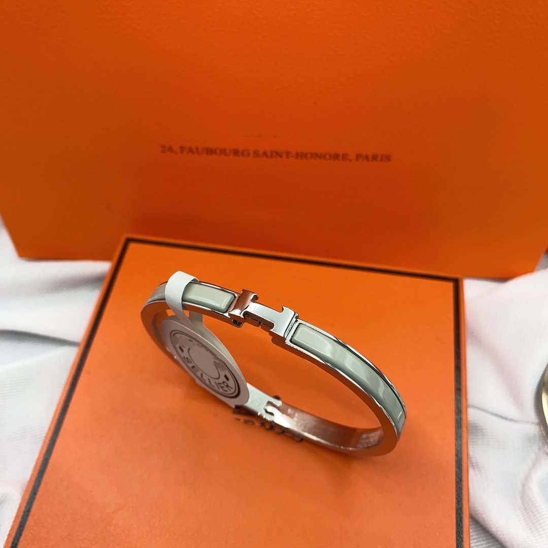 [Love Lucky]CLASSIC HM CLIC GREEN 8MM ENAMEL BRACELET