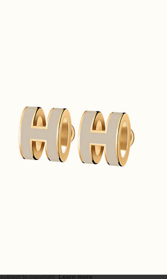 [Love Lucky]MINI POP H GOLD EARRINGS GREY