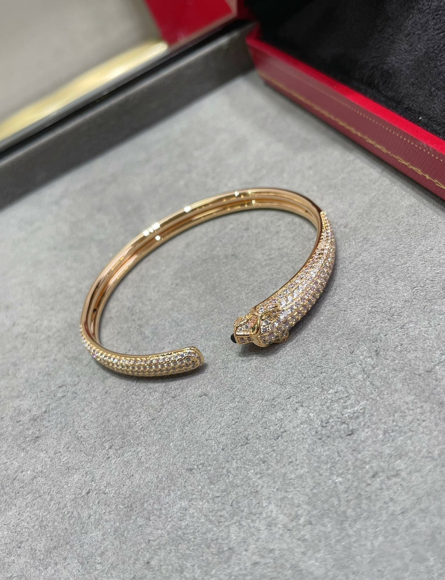 [Love Lucky]PANTHERE FULL DIAMOND OPEN BRACELET